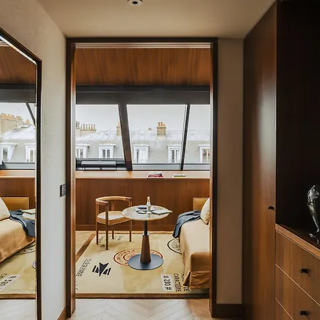 Hotel Madame Reve 5*