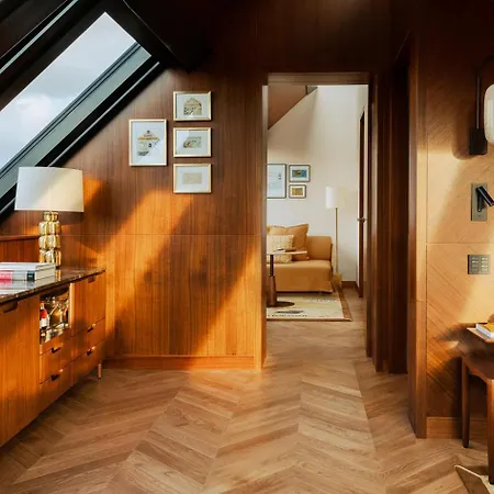 Madame Reve Hotel Paris