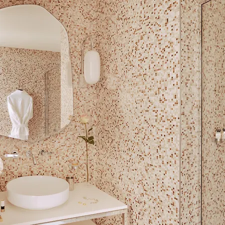 Hotel Madame Reve 5*