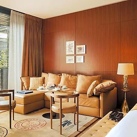 Madame Reve Hotel