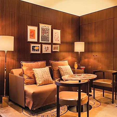 Madame Reve Hotel
