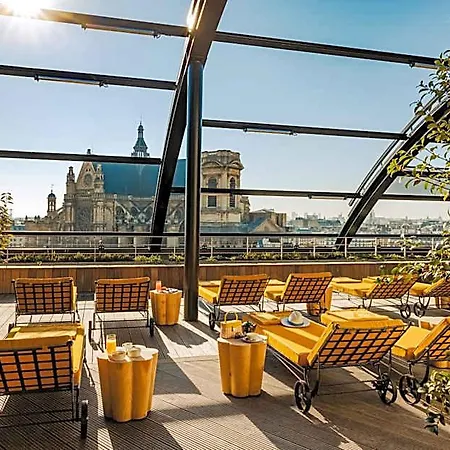 Madame Reve Hotel Parijs