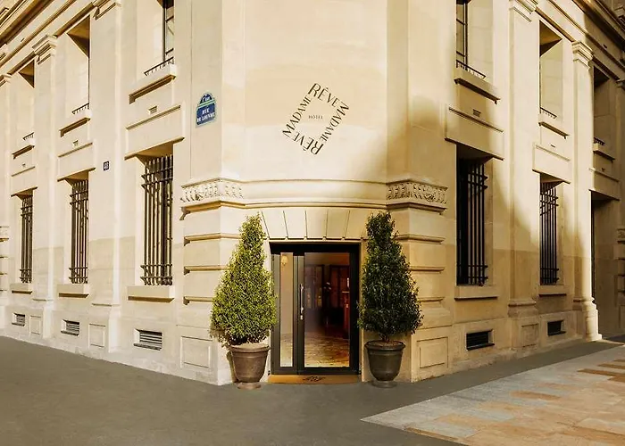 Madame Reve Hotel Parijs
