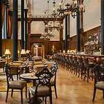 Madame Rêve Hotel Paris